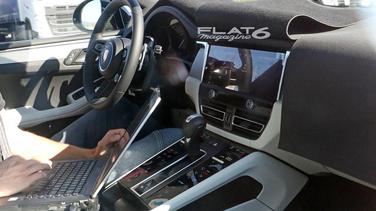 Porsche advanced cockpit macan 2021 interieur