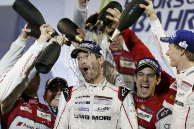 Porsche team mark webber